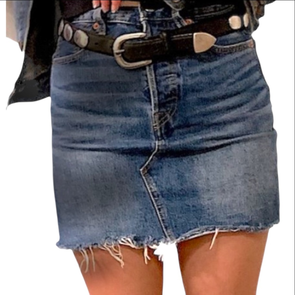 Levis Jean Denim High Waisted Mini Skirt w Frayed Hem Pockets Belt Loops sz 26 - Picture 3 of 16